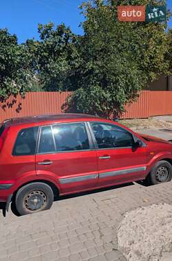 Хэтчбек Ford Fusion 2006 в 