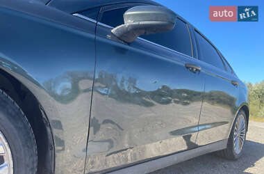 Седан Ford Fusion 2014 в 