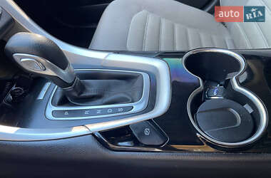 Седан Ford Fusion 2014 в 