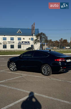Седан Ford Fusion 2019 в 
