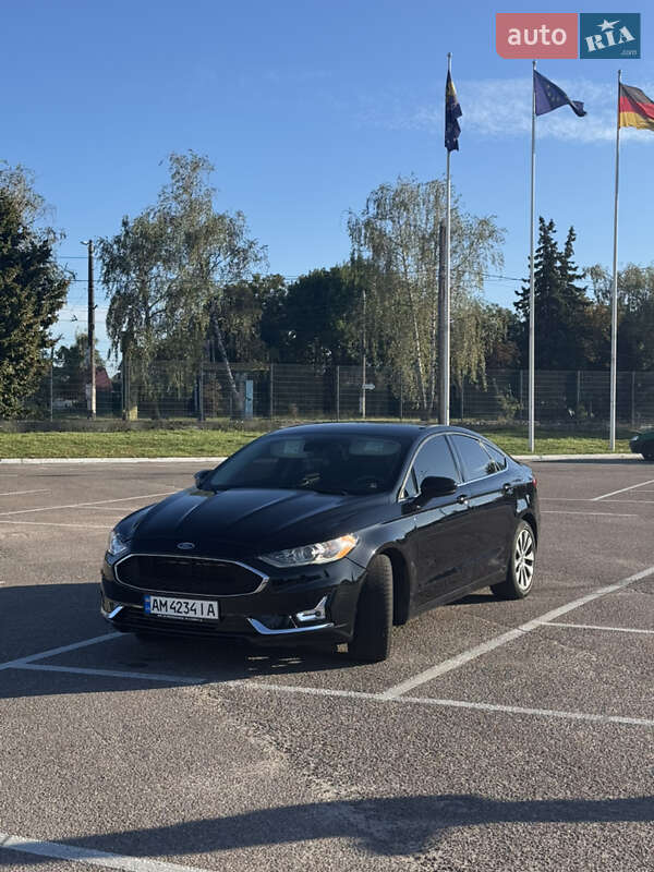 Седан Ford Fusion 2019 в Житомире