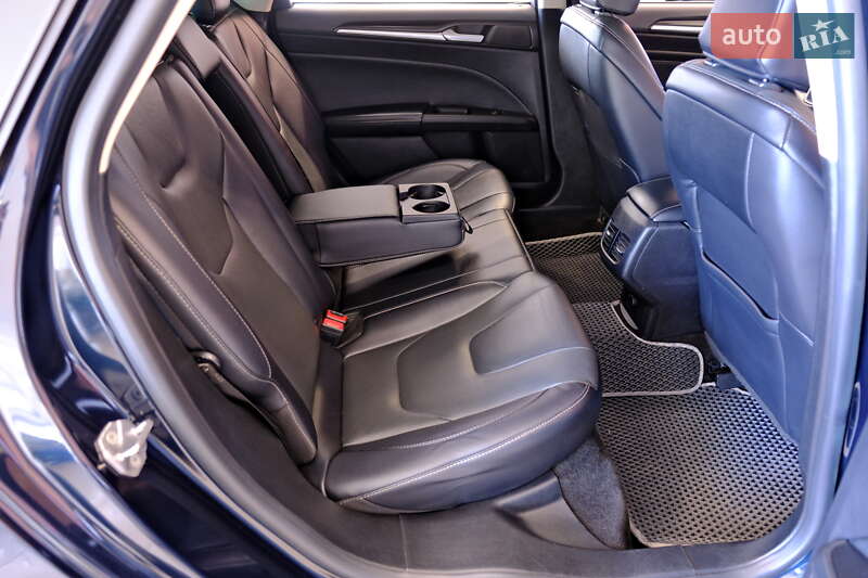 Седан Ford Fusion 2020 в Одесі