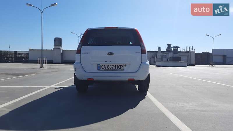 Хэтчбек Ford Fusion 2010 в Киеве
