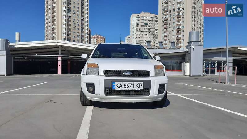 Ford Fusion 2010