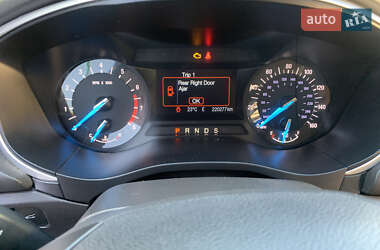 Седан Ford Fusion 2014 в 