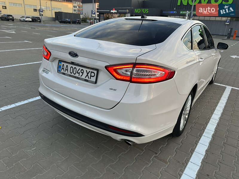 Седан Ford Fusion 2016 в Киеве