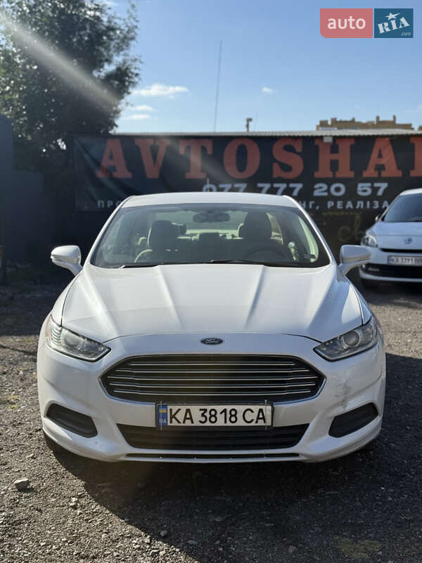 Ford Fusion 2015