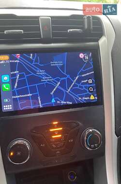 Седан Ford Fusion 2014 в 