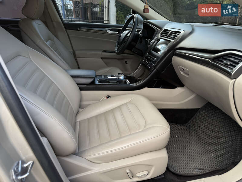 Седан Ford Fusion 2017 в Киеве фото 7 Седан Ford Fusion 2017 в Киеве
