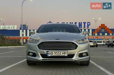 Седан Ford Fusion 2016 в 