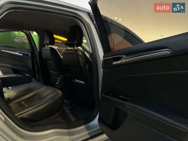 Седан Ford Fusion 2016 в Киеве