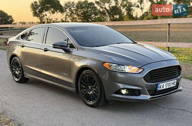 Седан Ford Fusion 2013 в 