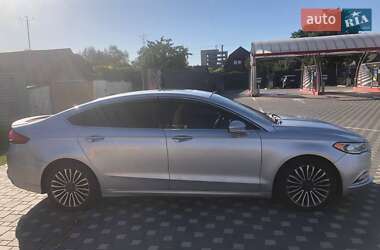 Седан Ford Fusion 2018 в 