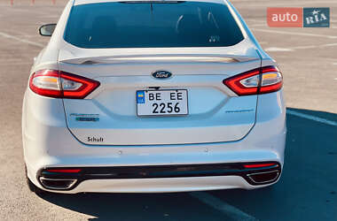 Седан Ford Fusion 2014 в 