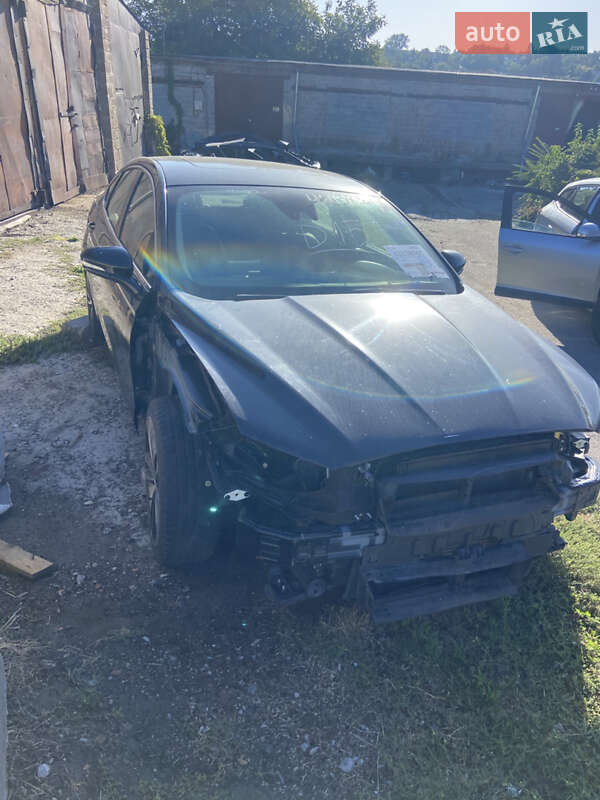 Седан Ford Fusion 2019 в 
