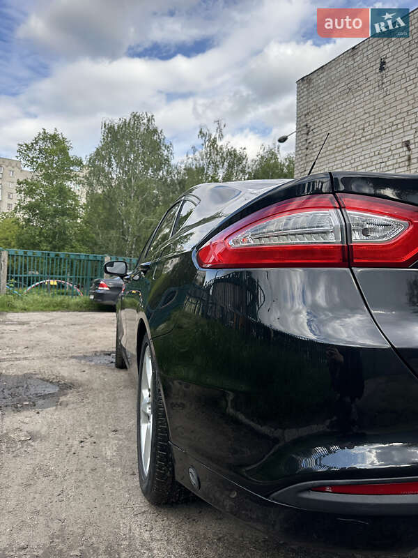 Седан Ford Fusion 2014 в Житомире