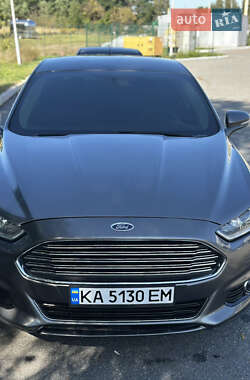 Седан Ford Fusion 2014 в 