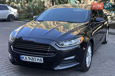 Седан Ford Fusion 2013 в 