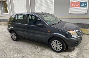 Хэтчбек Ford Fusion 2008 в 