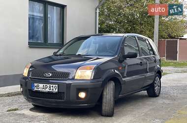 Хэтчбек Ford Fusion 2008 в 