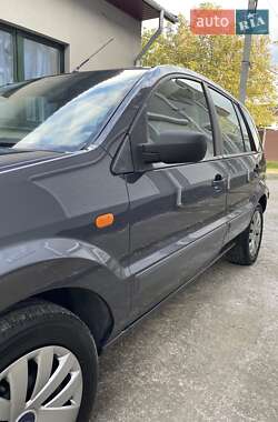 Хэтчбек Ford Fusion 2008 в 