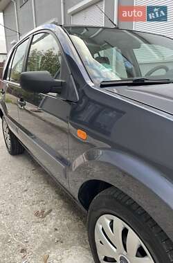 Хэтчбек Ford Fusion 2008 в 