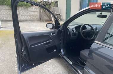 Хэтчбек Ford Fusion 2008 в 
