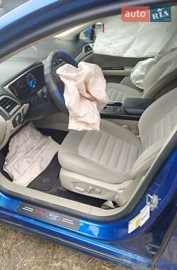Седан Ford Fusion 2017 в 