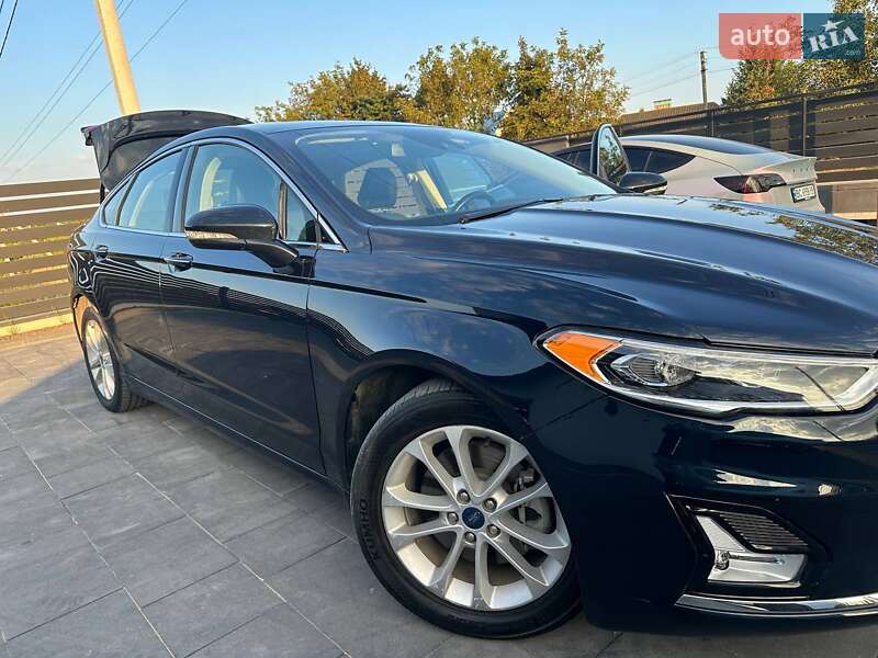 Седан Ford Fusion 2019 в Луцке фото 11 Седан Ford Fusion 2019 в Луцке