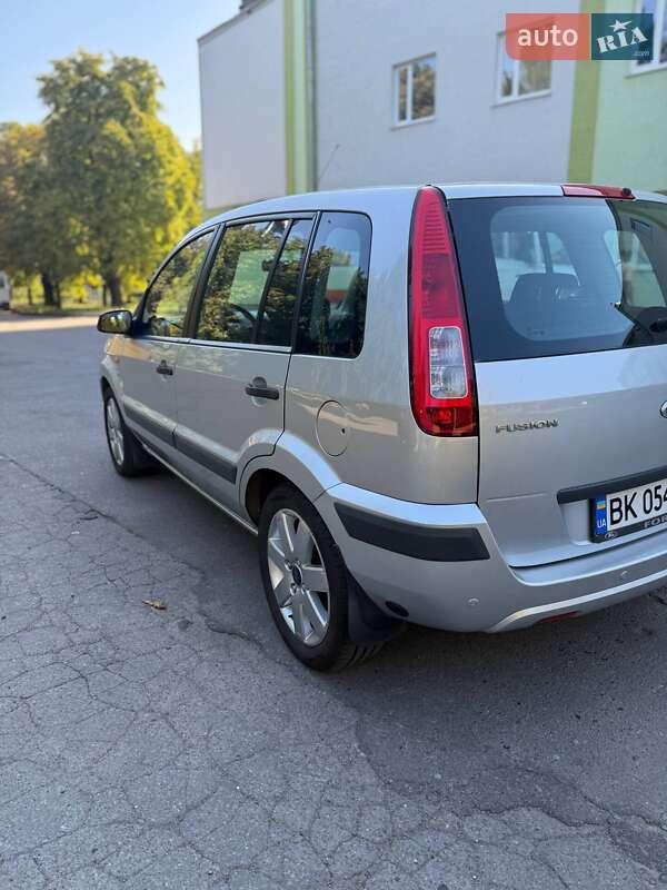 Хетчбек Ford Fusion 2009 в Рівному