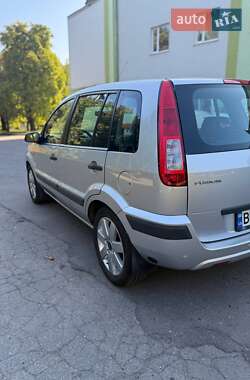 Хэтчбек Ford Fusion 2009 в 
