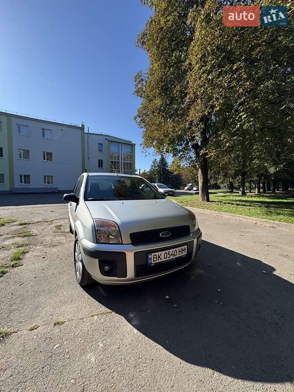 Ford Fusion 2009