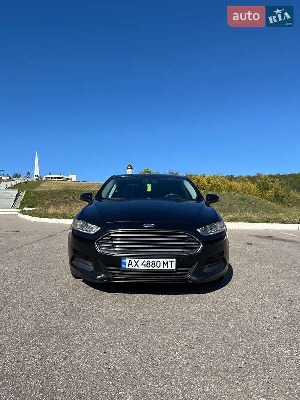 Седан Ford Fusion 2014 в Пересечном