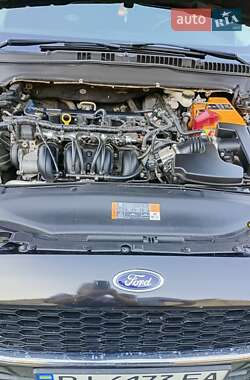 Седан Ford Fusion 2013 в 