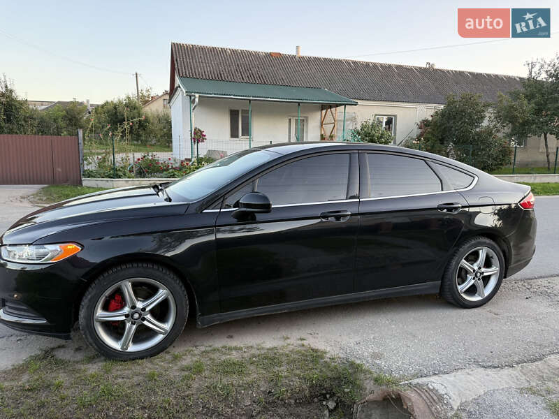 Седан Ford Fusion 2013 в Кр��менці
