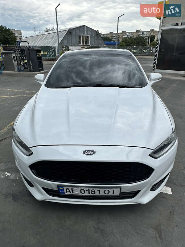 Седан Ford Fusion 2014 в Днепре