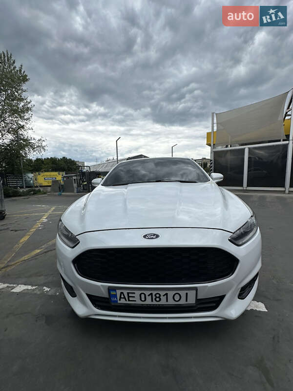 Седан Ford Fusion 2014 в Днепре