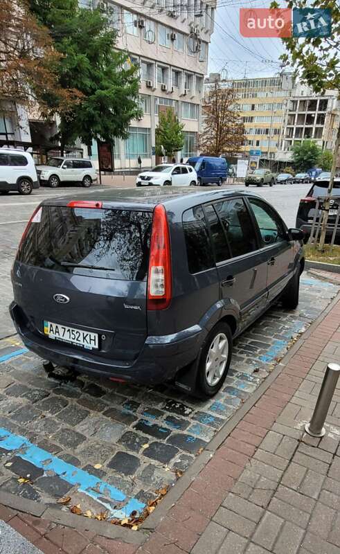 Хетчбек Ford Fusion 2010 в Києві