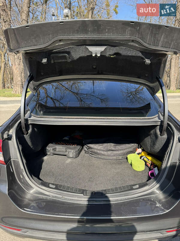 Седан Ford Fusion 2016 в Киеве