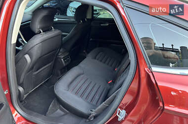Седан Ford Fusion 2013 в 