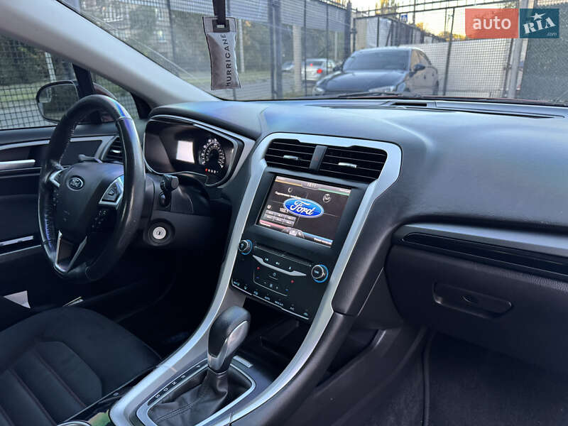 Седан Ford Fusion 2013 в Запорожье