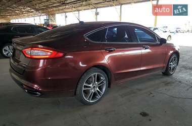 Седан Ford Fusion 2016 в 