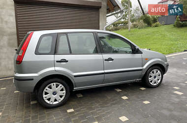 Хетчбек Ford Fusion 2005 в 
