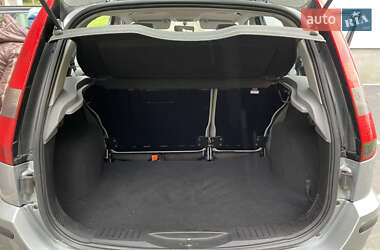 Хетчбек Ford Fusion 2005 в 