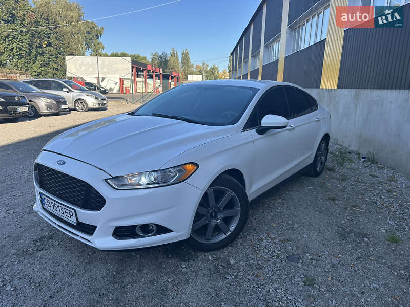 Седан Ford Fusion 2015 в Ніжині