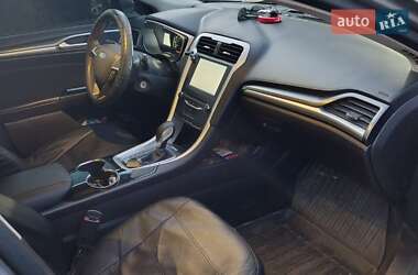 Седан Ford Fusion 2014 в 