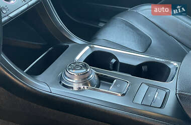 Седан Ford Fusion 2018 в 