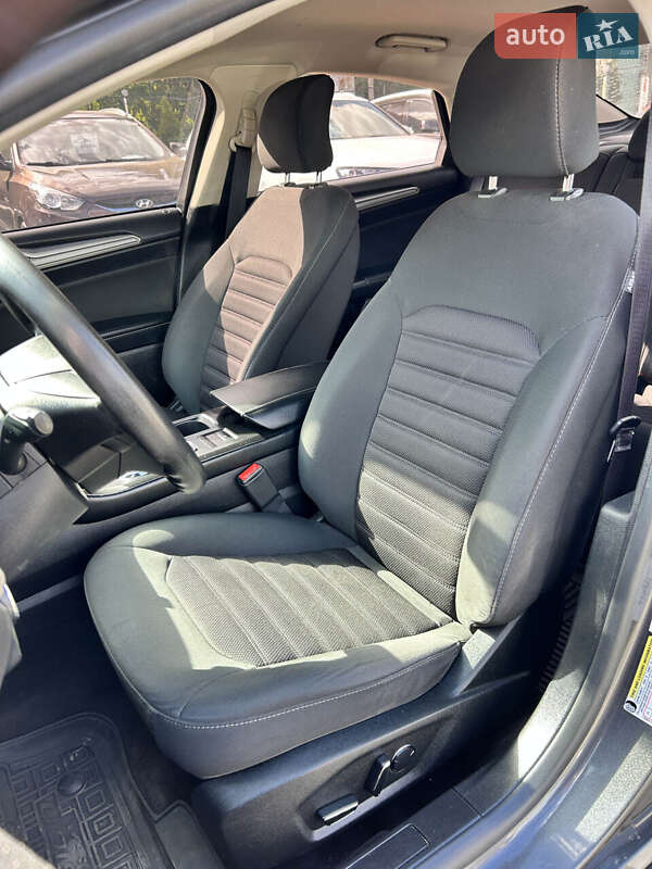 Седан Ford Fusion 2018 в Сумах