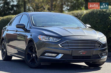 Седан Ford Fusion 2018 в 