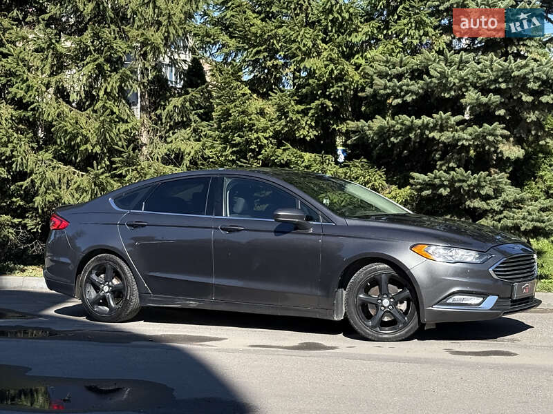 Седан Ford Fusion 2018 в Тернополі